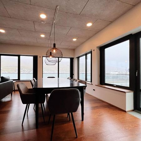 Stunning Ocean View Penthouse Apartment Oravik エクステリア 写真