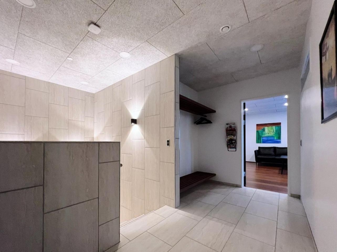 Stunning Ocean View Penthouse Apartment Oravik エクステリア 写真